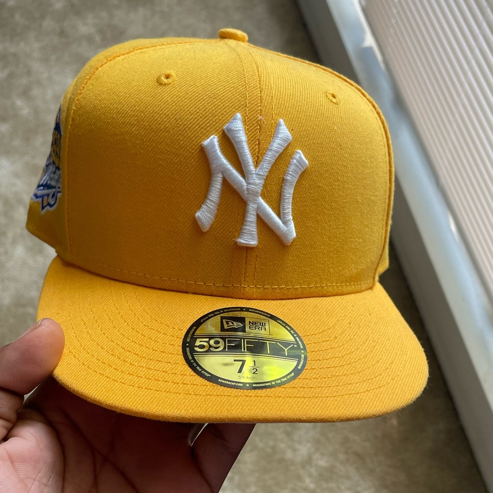 New York Yankees new era fitted 7 1/2 pink brim